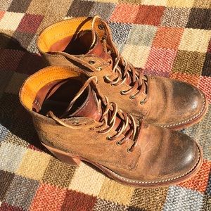 Frye Sabrina Lace Up Boots 5 ½ (fits like a 6)